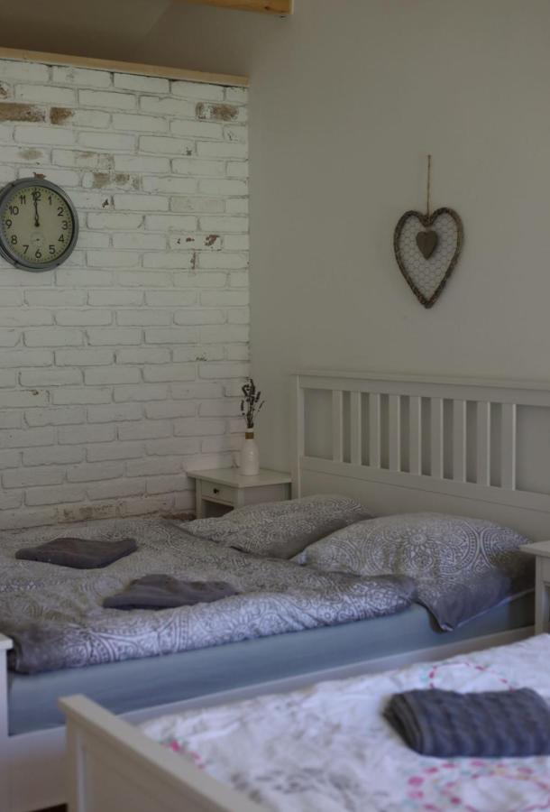 La Bobul Apartments Drnholec Eksteriør billede
