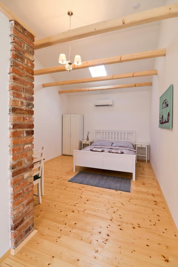 La Bobul Apartments Drnholec Eksteriør billede